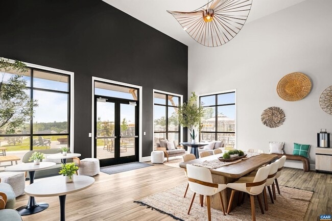 Building Photo - 92 Everglades Rd