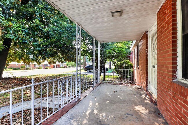 Building Photo - 3 Bedroom Home located in Lincoln Heights!