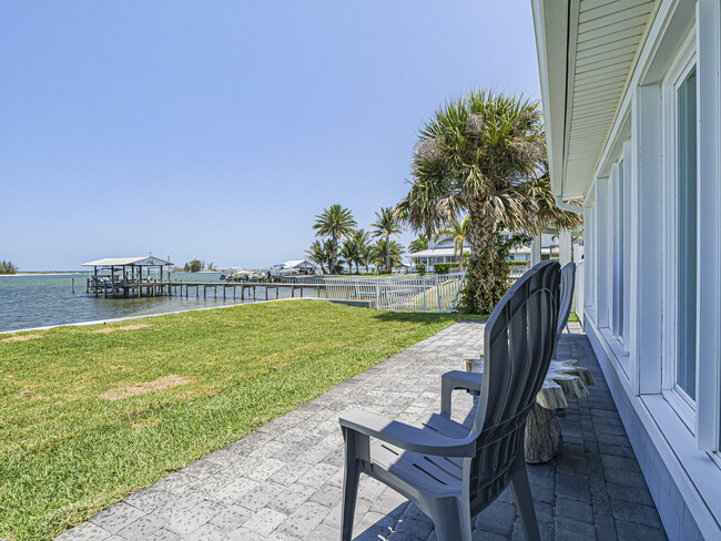 Building Photo - 13630 N Indian River Dr