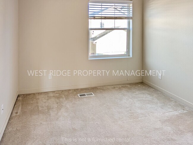 Building Photo - 13655 SW King Lear Way