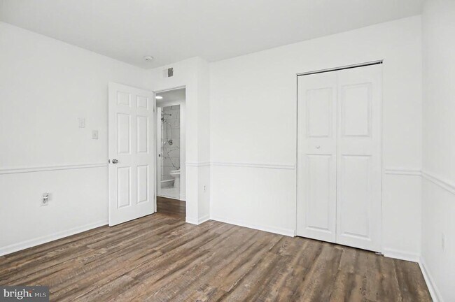 Building Photo - 312 E Gordon St