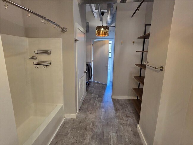 Building Photo - 878 Peachtree St NE