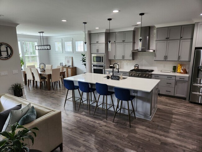 Building Photo - Serene Lowcountry Pondside Home!