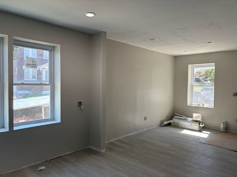 Building Photo - 5200 Von Phul St
