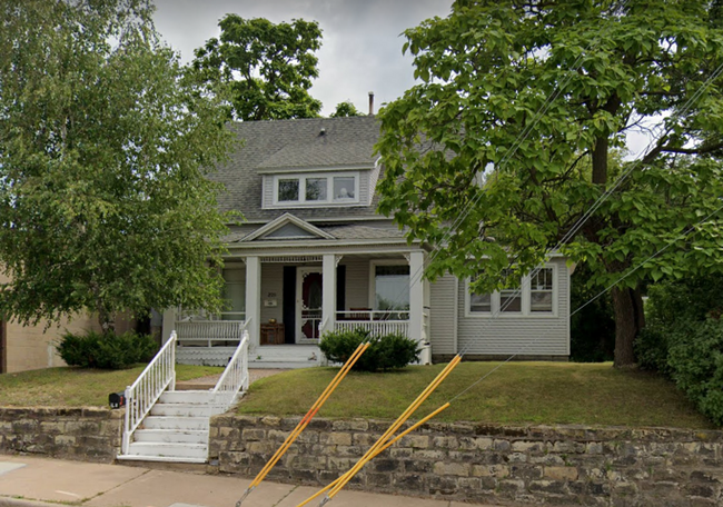 Building Photo - 221 N Dewey St