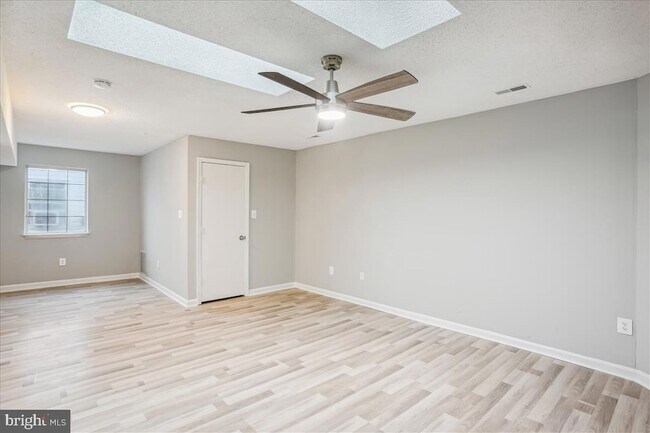 Building Photo - 12901 Churchill Ridge Cir