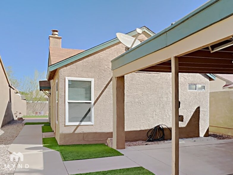 Primary Photo - 3086 W Avenida Obregon