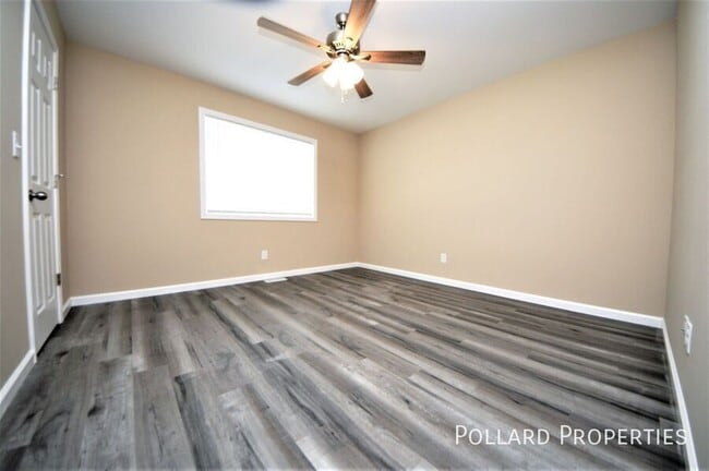 Building Photo - 1060 Arlington Way