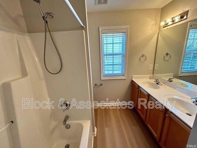 Building Photo - 508 Hickorywood Blvd