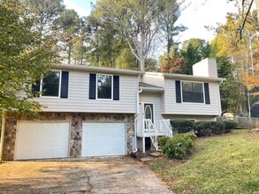 Building Photo - 120 Paces Meadows Ln