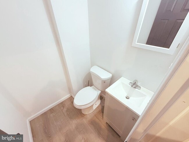 Building Photo - 2142 Penrose Ave