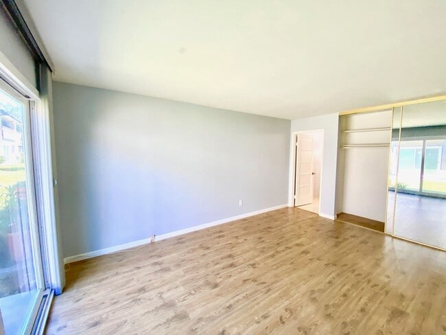 Building Photo - FOR RENT -  3 Bd/2 Ba 1,392 Sf In Friars Village Community, Townhome In San Diego Fashion Valley ...