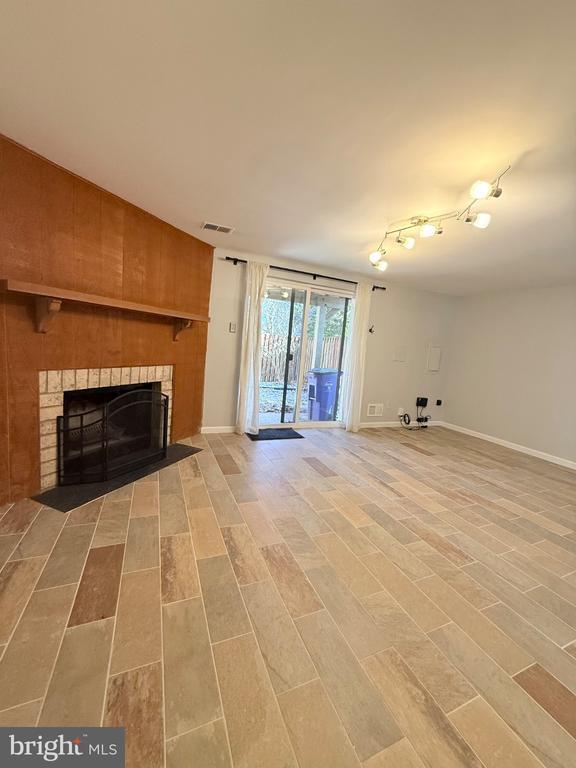 Building Photo - 7250 LASTING Way