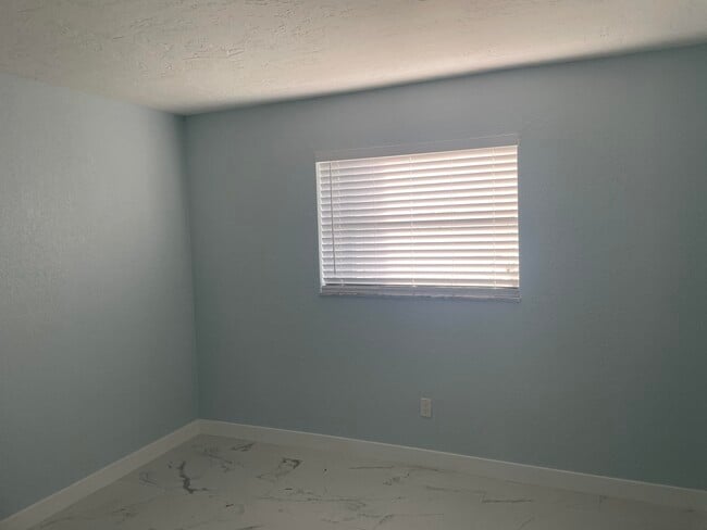 Building Photo - 4717 Carver St