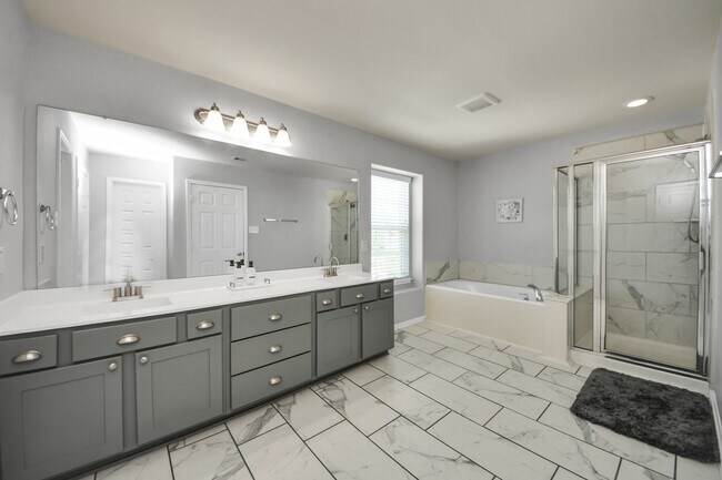 Building Photo - 32655 Timber Point Dr