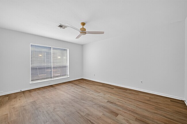 Building Photo - 1917 Trixie Ln