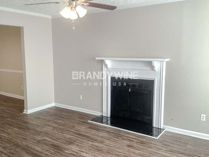 Building Photo - 2259 Hampton Dr