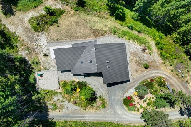 Building Photo - 5bd/3.5ba Monroe Home