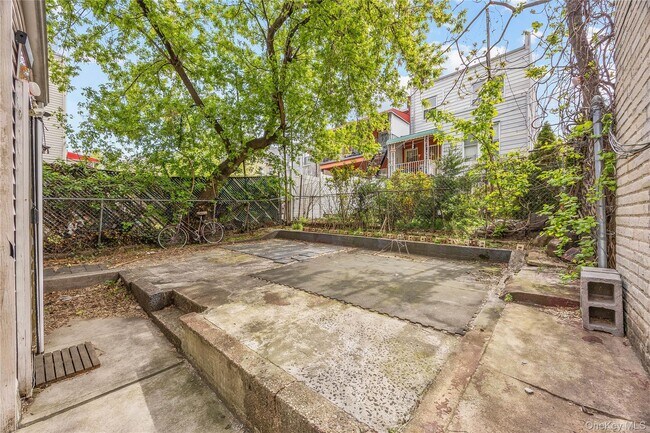 Building Photo - 4306 Matilda Ave