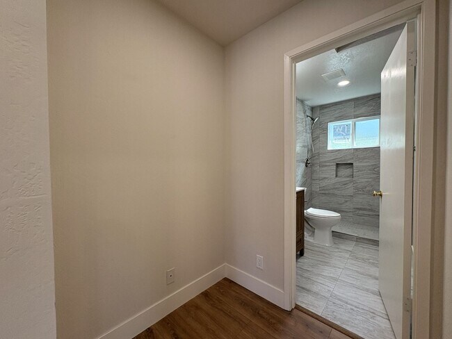 Building Photo - Modern Oasis in the Heart of Los Altos – U...