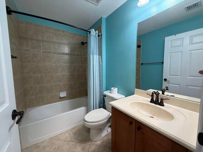 Building Photo - 5574 43rd Ct