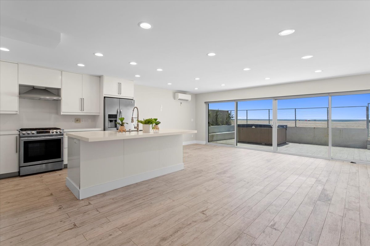 Building Photo - 6955 Trolleyway