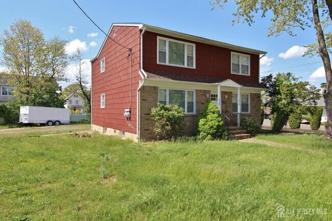 Building Photo - 516-520 Hamilton Blvd-516-520