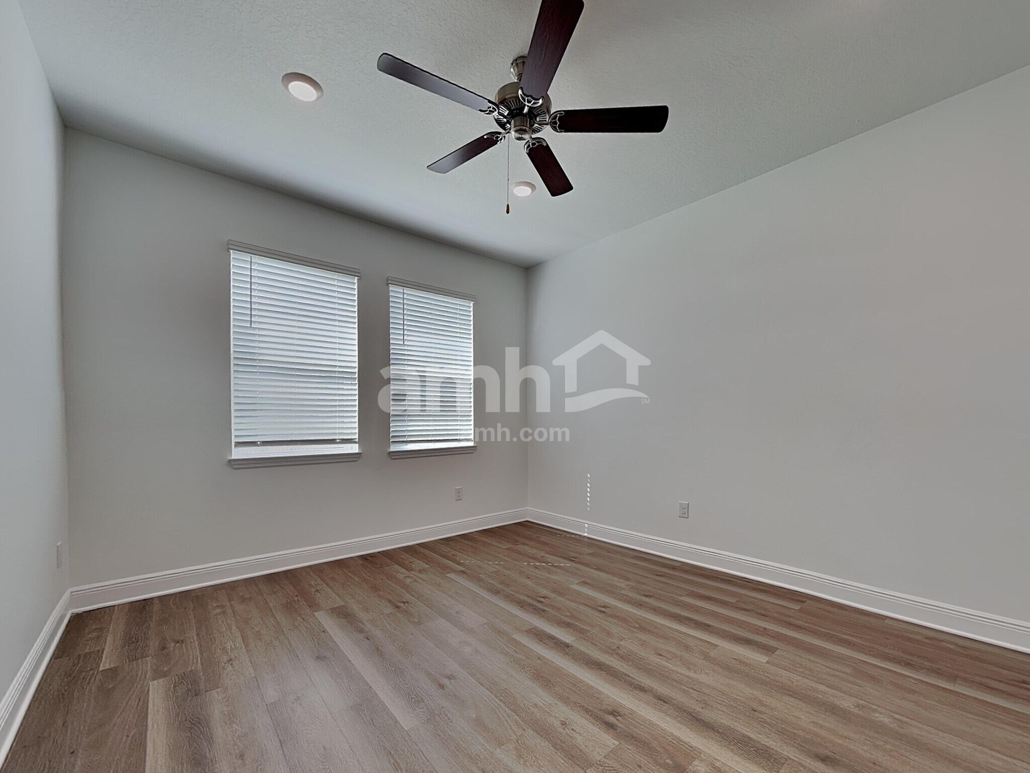 Building Photo - 6463 Atlantic Bch Ave