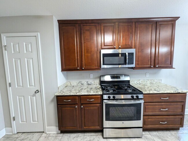 Building Photo - 8129 Segura St