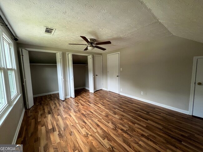 Building Photo - 943 Grier Rd