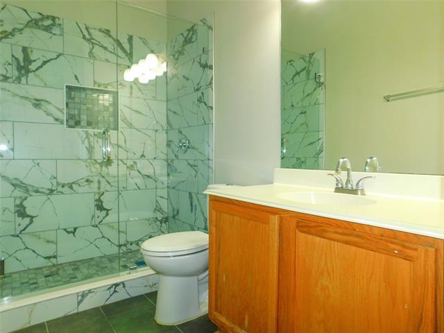 Building Photo - 6121 Apache Dr