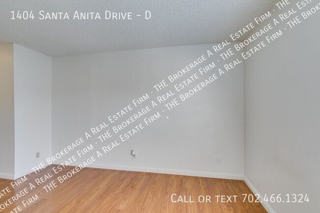 Building Photo - 1404 Santa Anita Dr