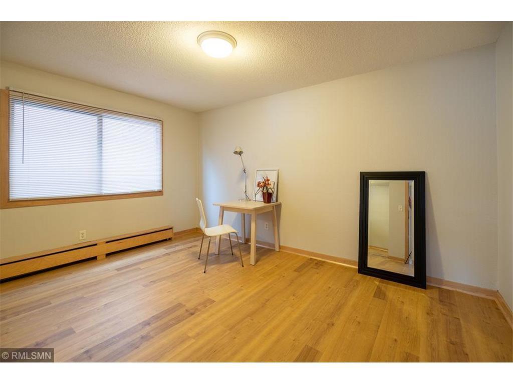 Building Photo - 2532 1st Ave S