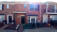 Building Photo - 2 bedroom 2.5 bath Cond in Reston Place