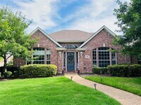 Building Photo - 1305 Granger Dr
