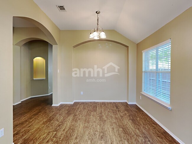 Building Photo - 1200 Seneca Pl