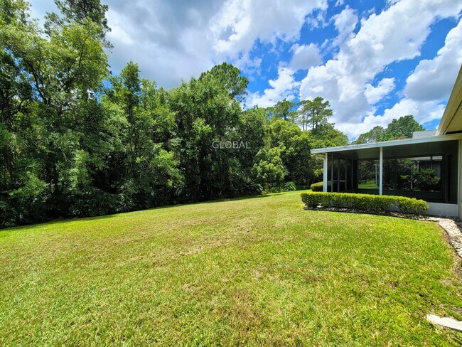 Building Photo - 3BR Orlando Home with Community Pool in De...