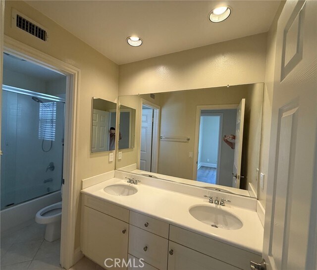 Building Photo - 27 Highfield Glen