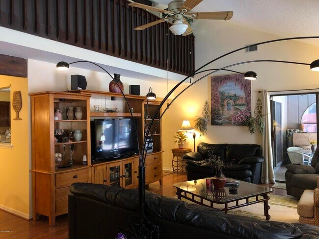 Building Photo - 8179 Crosswind Rd