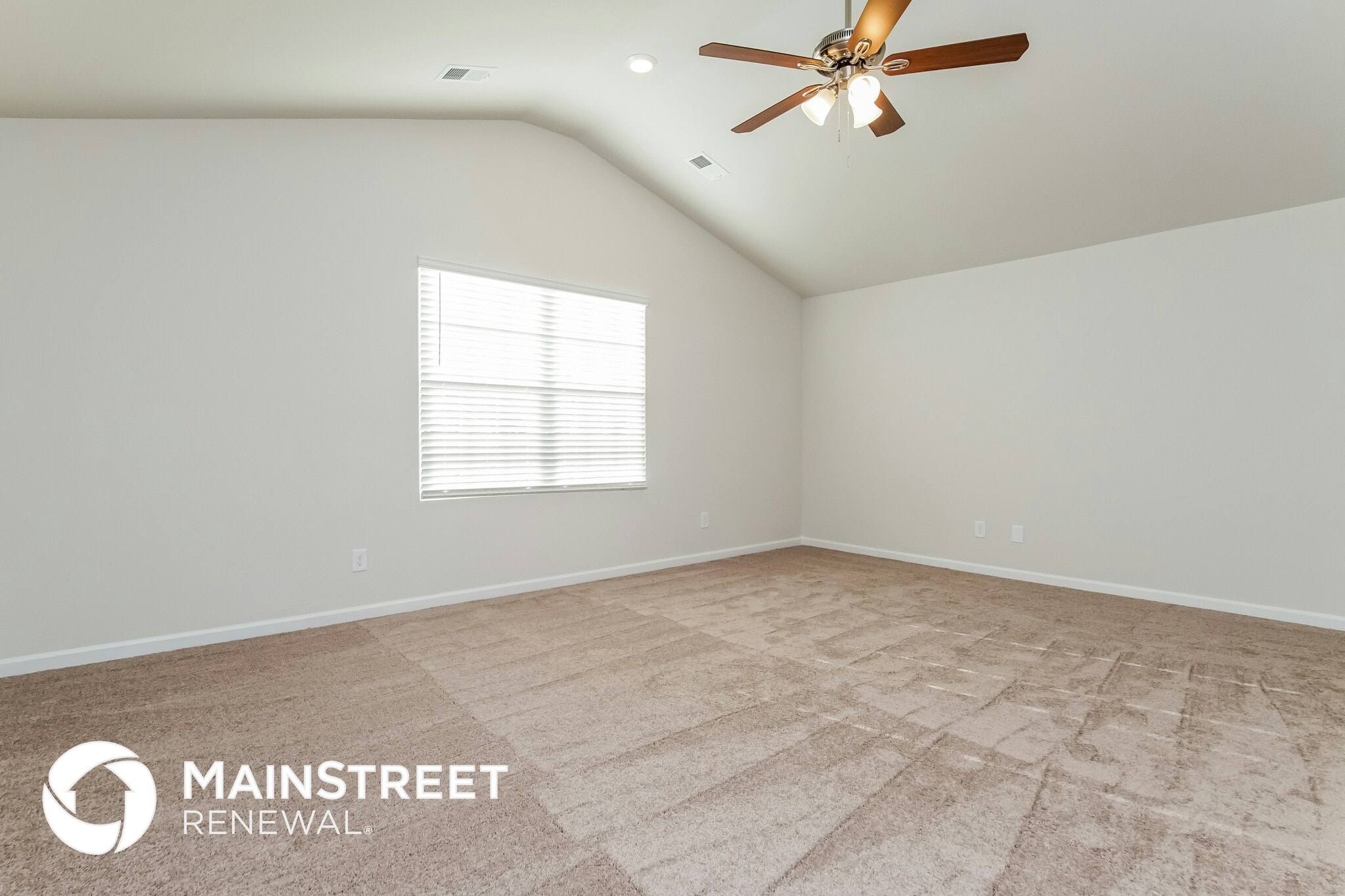 Building Photo - 216 Indian Summer St