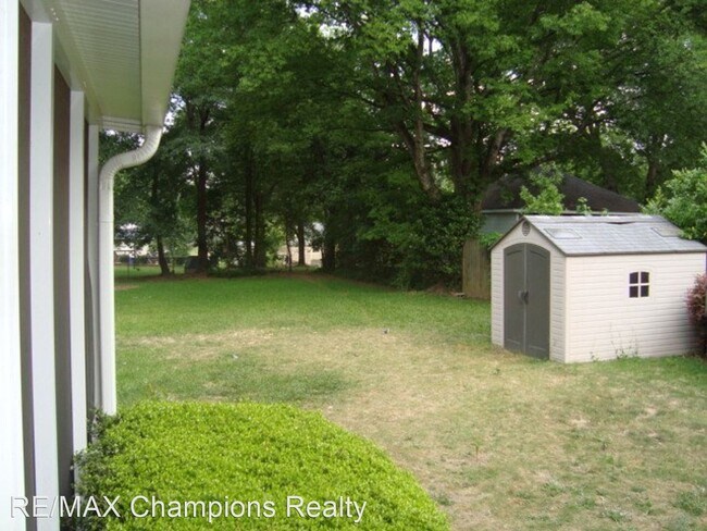 Building Photo - 3 br, 2 bath House - 5602 Morris Ave