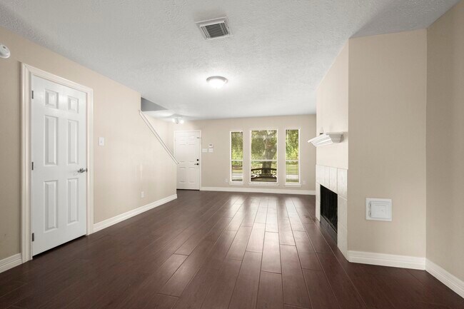 Building Photo - 8723 Creek Willow Dr
