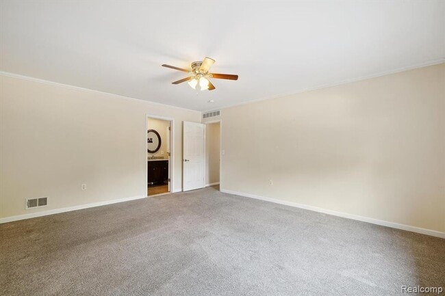 Building Photo - 7302 Parkway Ct