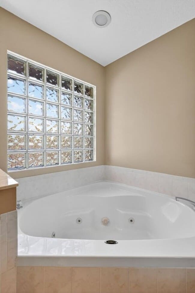 Building Photo - 151 Monterey Way