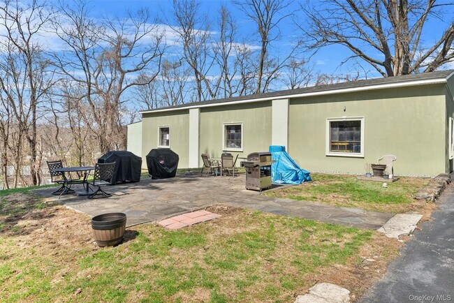 Building Photo - 142 Bannon Ave