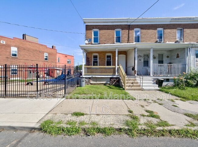 Building Photo - 12 Adella Ave