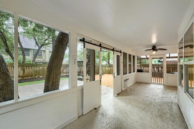 Building Photo - 13104 Tilder Dr