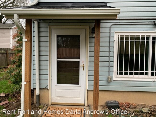 Primary Photo - 1 br, 1 bath House - 9617 N Kalmar Street #B