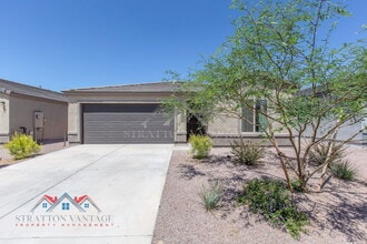 Building Photo - 1474 W Inca Dr