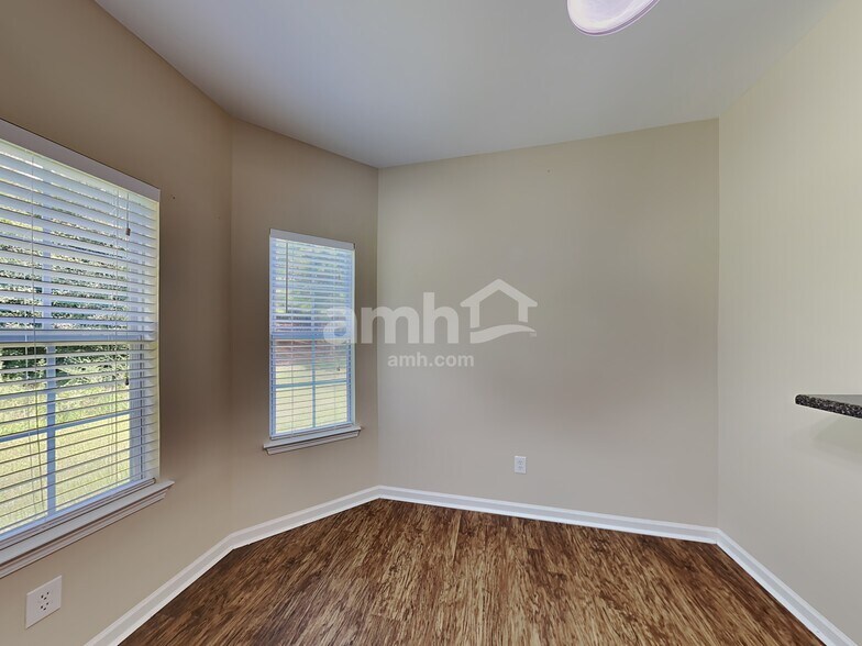 Building Photo - 2934 Gayle Manor Ln